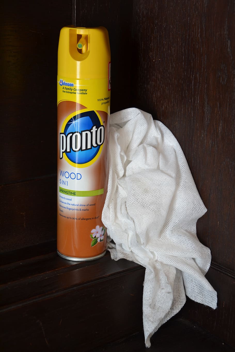 cleaning, clean up, windscreen washer, hen, wear dust, cif HD wallpaper