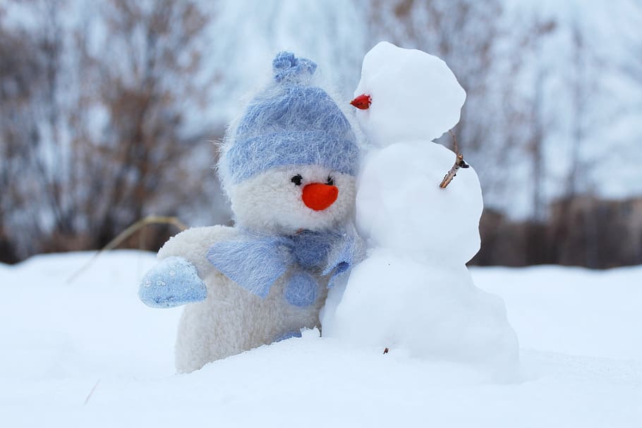 snowman plush toy beside snowman at daytime, two, winter, friends HD wallpaper