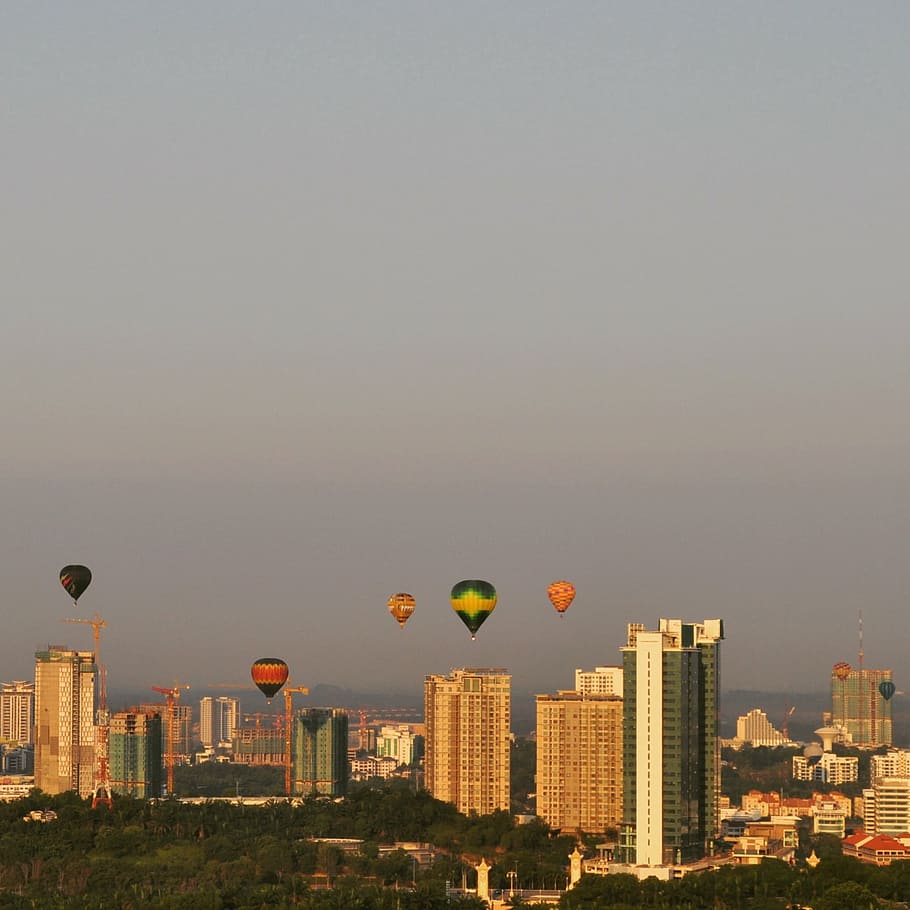 air balloon, aerostat, city, sky, buildings, building exterior, HD wallpaper
