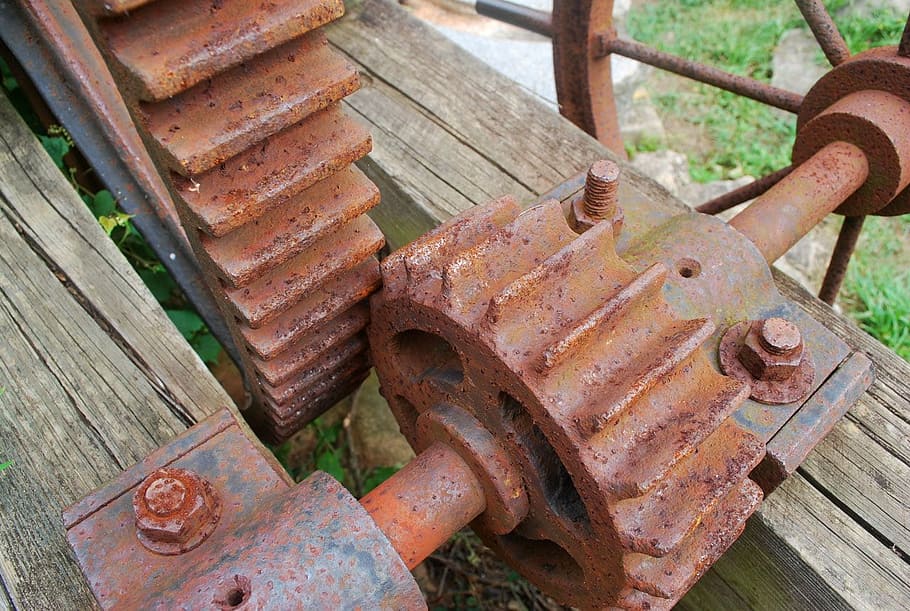 gear, sprocket, rust, metal, cogwheel, mechanical, mounted HD wallpaper