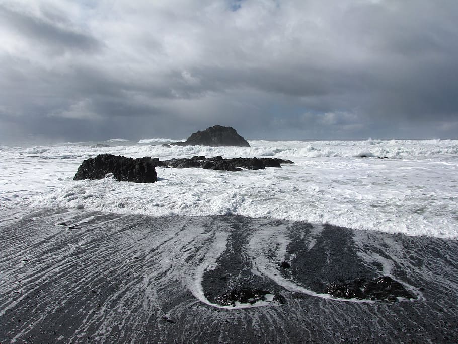 ocean, sky, rocky beach, waves, sea, relax, seascape, cloudy HD wallpaper
