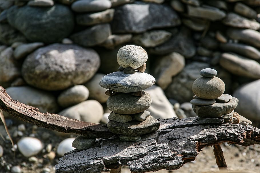 stack stones, balance, tree bark, no people, zen-like, nature HD wallpaper