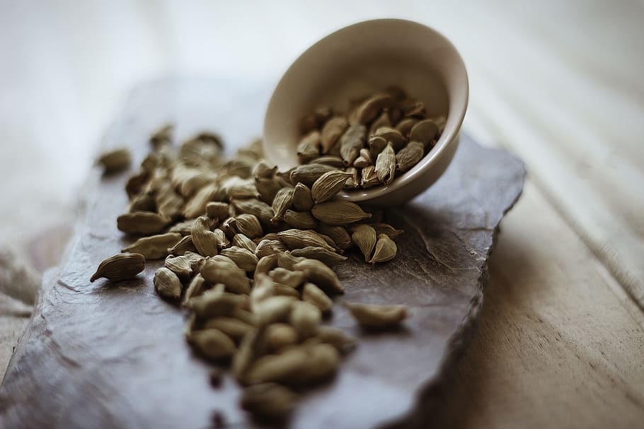 selective focus photography of seeds, Cardamom, Species, Kitchen, HD wallpaper