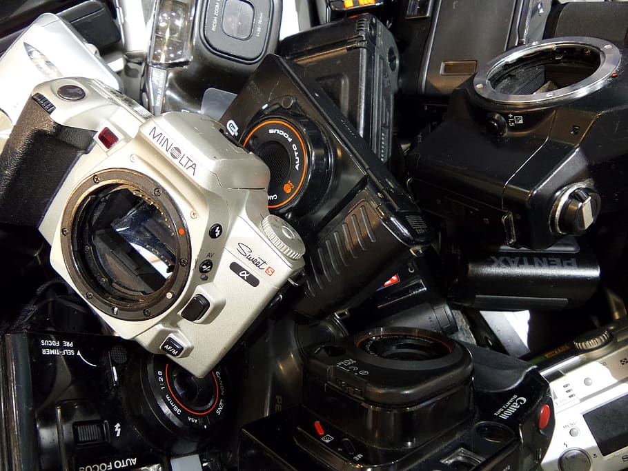 cameras, junk, broken, engine, machinery, mode of transportation HD wallpaper