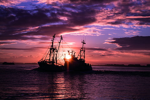 sea, landscape, sky, beach, bay, boats, clouds, coast, dusk, fisherman HD wallpaper