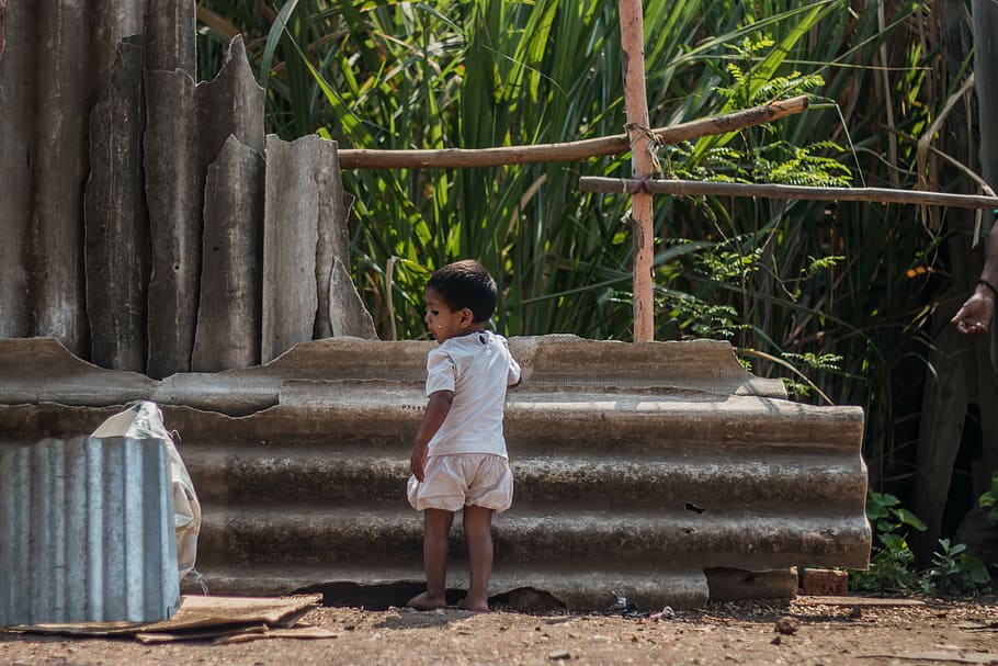 kid, slum, poverty, poor, child, homeless, boy, dirty, street HD wallpaper