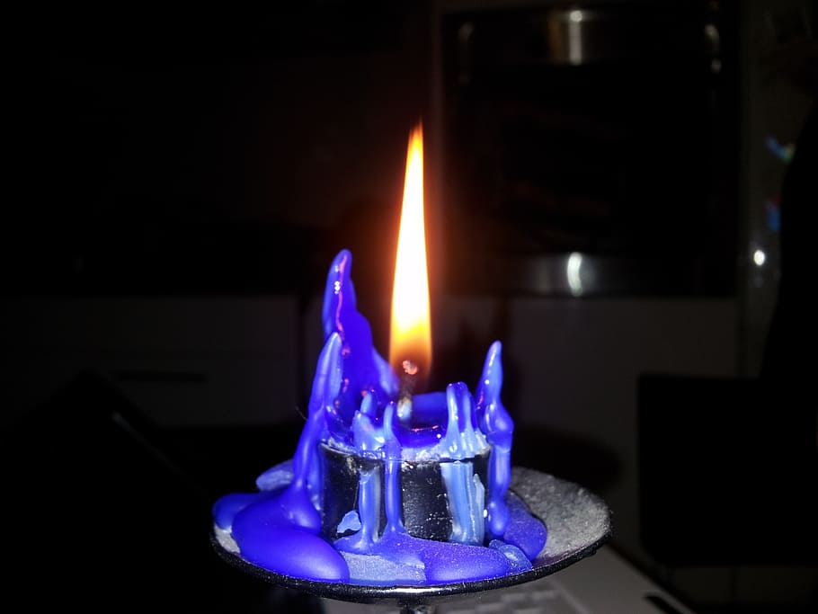 candle, light, flame, dark, candlelight, wax, glowing, burn HD wallpaper