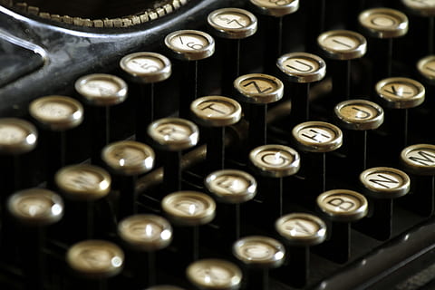 closed-up photography of typing pad, typewriter, letters, keyboard HD wallpaper
