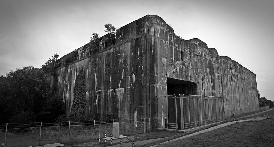 bunker, decay, weathered, bunker valentin, building, ruin, concrete HD wallpaper