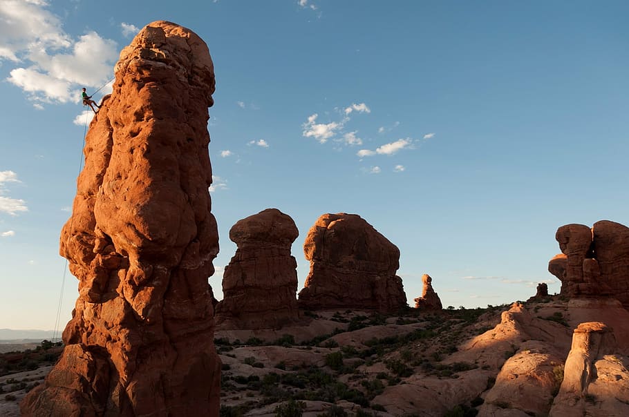 climbing, rappelling, rope, formations, scenic, landscape, abseiling HD wallpaper