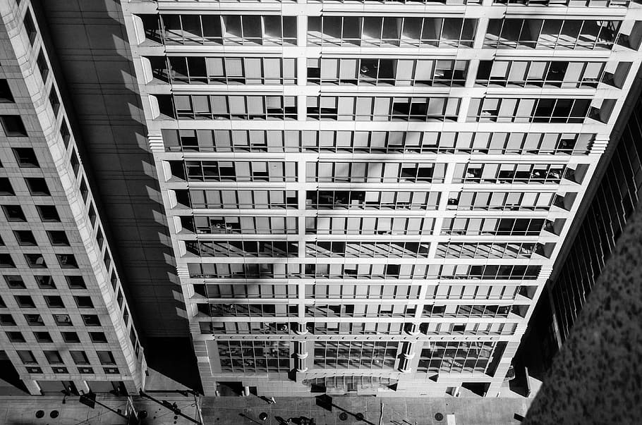 grayscale photo of building, grayscale photography of commercial building HD wallpaper