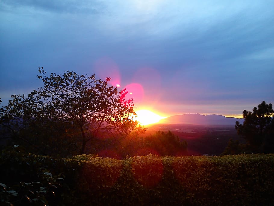 sunset, highlights, sky, landscape, evening sun, field, mountain HD wallpaper
