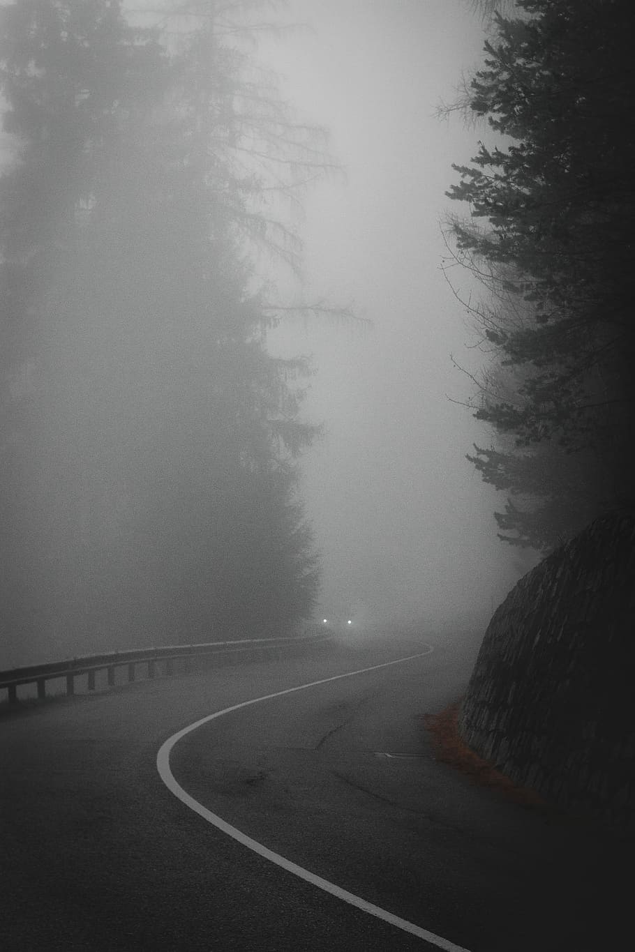 Backgrounds For Iphone Foggy Road