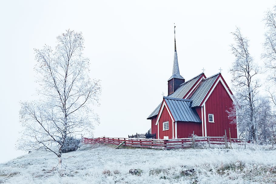 chapelle, red and gray wooden house, snow, winter, rural Scene HD wallpaper