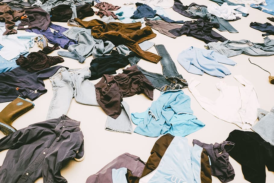 Clothes on floor, objects, other, blue, studio shot, no people HD wallpaper