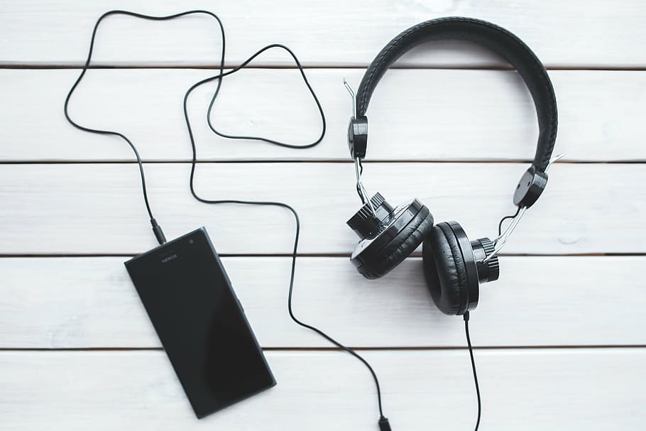 HD wallpaper: black headphones, smartphone, technology, music, listening,  vintage | Wallpaper Flare