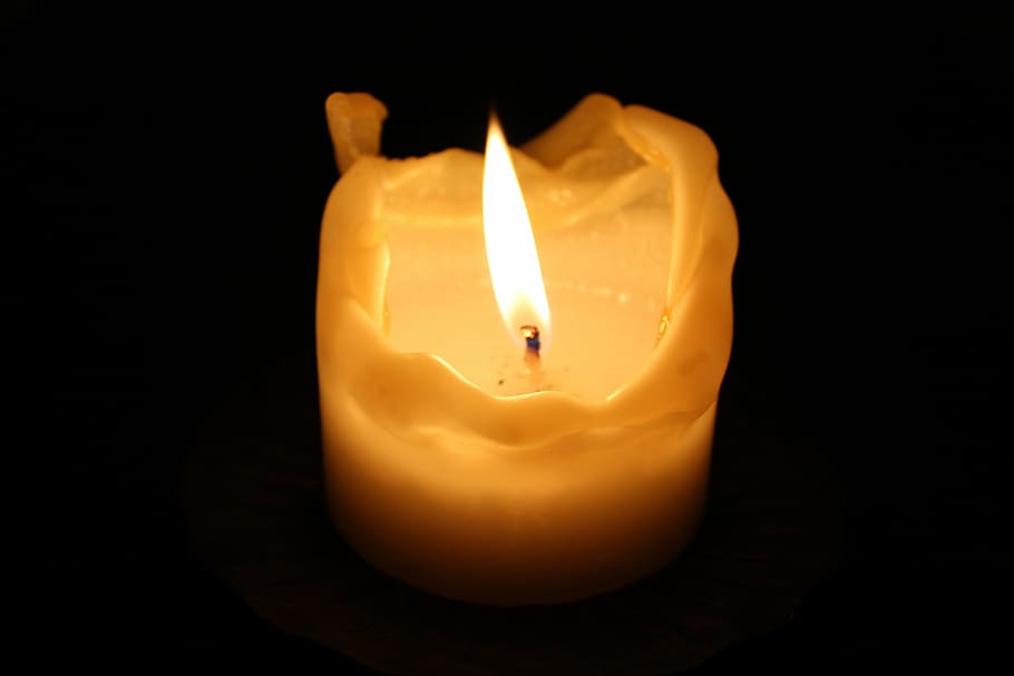 candle, mourning, candlelight, flame, fire, burning, black background HD wallpaper