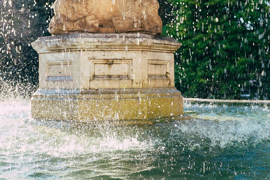 Water drops in a fountain, other, famous Place, architecture HD wallpaper