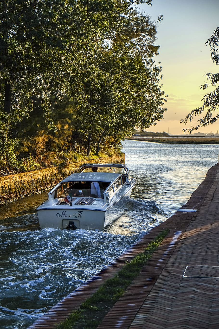 boat, sun, sunset, water, boating, setting sun, holiday, romantic HD wallpaper