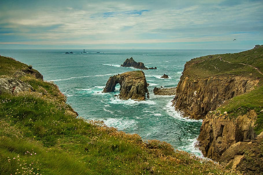 body of water during cloudy daytime, cornwall, ocean, reefs HD wallpaper
