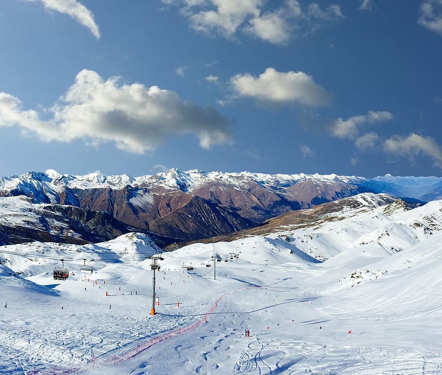 cloudy sky, skiing, skis, snow, winter, sport, skier, mountain HD wallpaper
