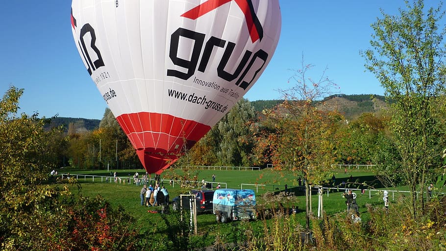 balloon, starts, many, helper, keep, the basket, sports ground HD wallpaper