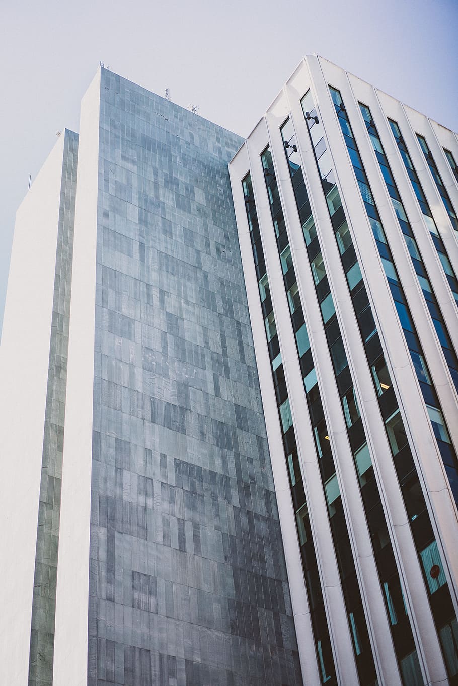 white worms eye view city building, low angle photo of white high-rise building HD wallpaper