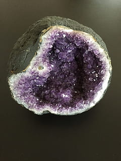 Druze, Gems, Amethyst, purple, gemstone, quartz, studio shot HD wallpaper