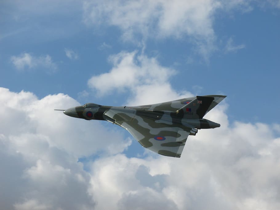 HD wallpaper: vulcan, aeroplane, aircraft, british, aviation, fly ...