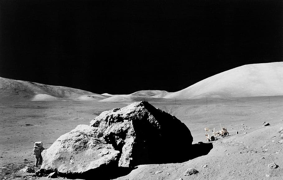 grayscale photo of man on the moon, lunar surface, moon rock HD wallpaper