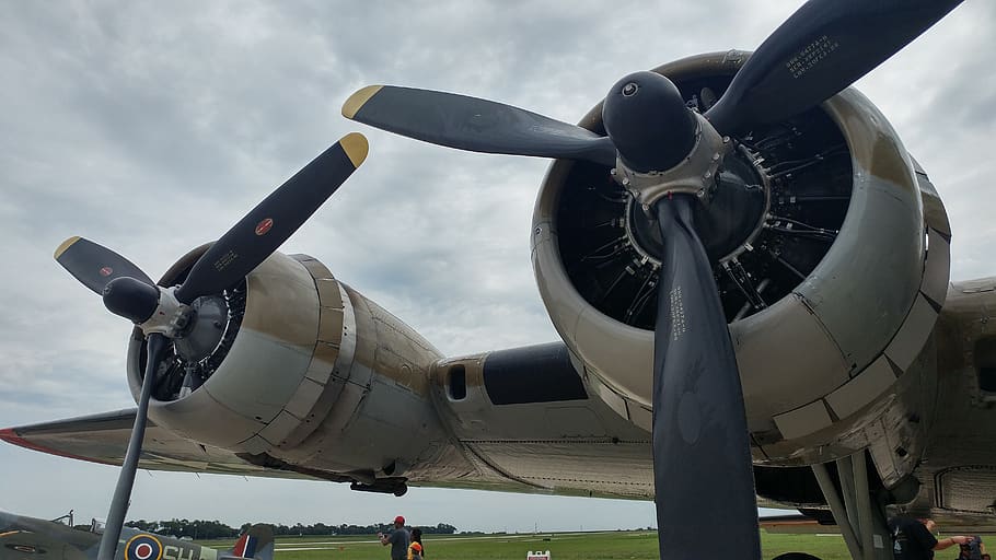 airplane, propellers, wwll plane, air vehicle, sky, mode of transportation HD wallpaper