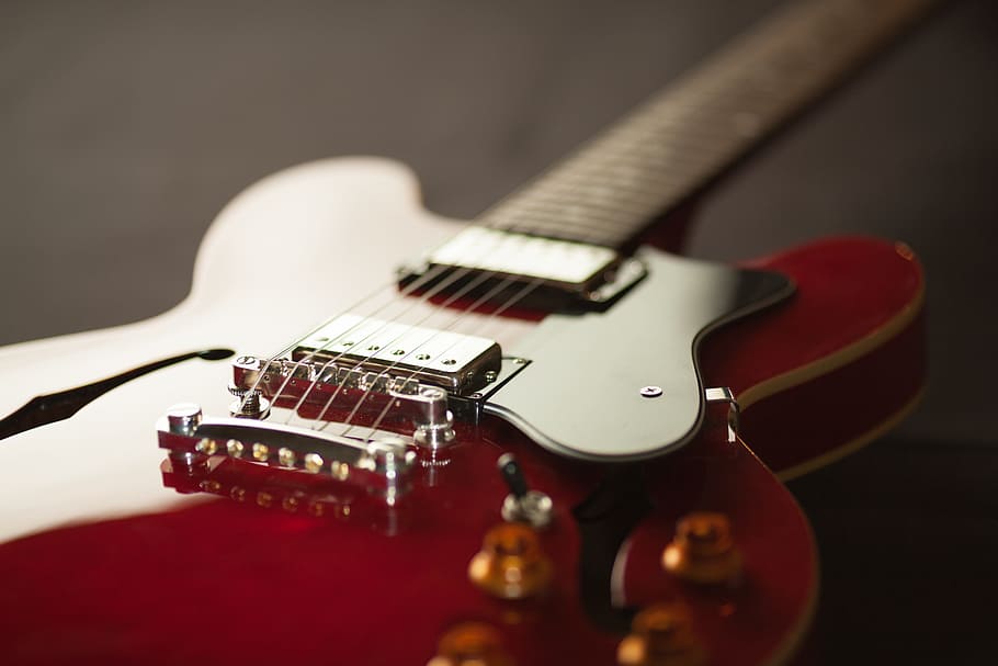 shallow focus photo of red telecaster electric guitar, acoustic, HD wallpaper