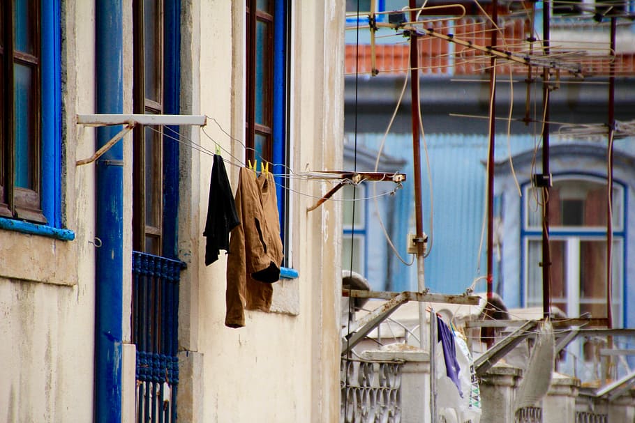 clothes line, laundry, blue, backyard, close, nostalgia, garments HD wallpaper