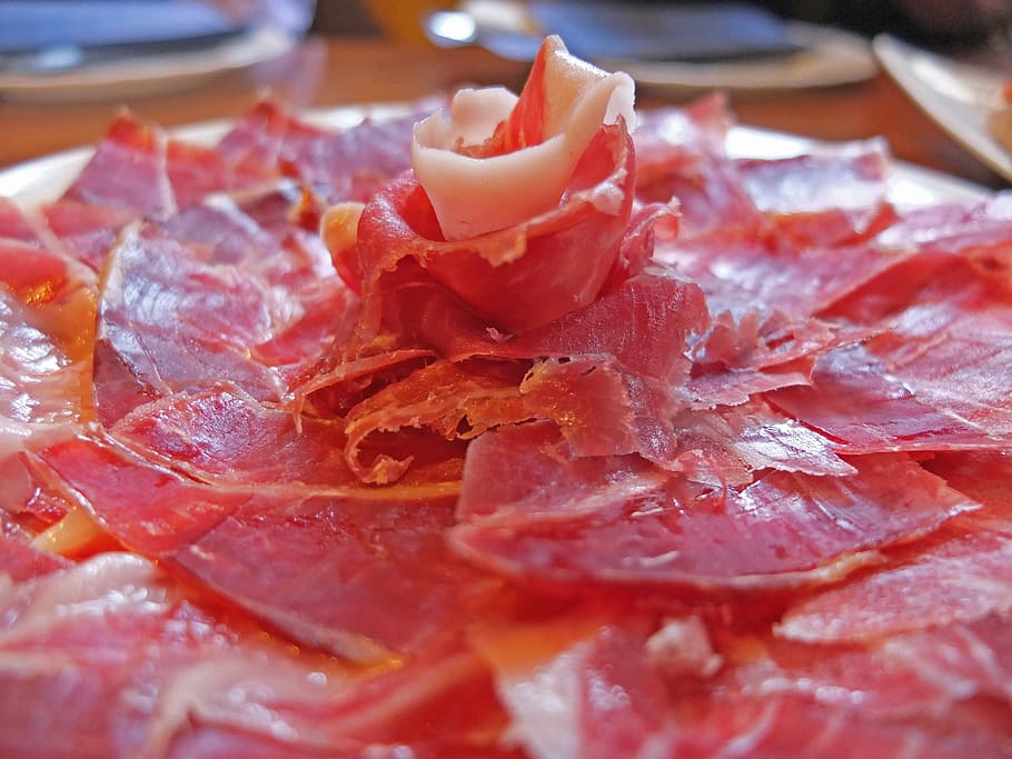 sliced bacon served on plate, ham, tapas, close-up, freshness HD wallpaper
