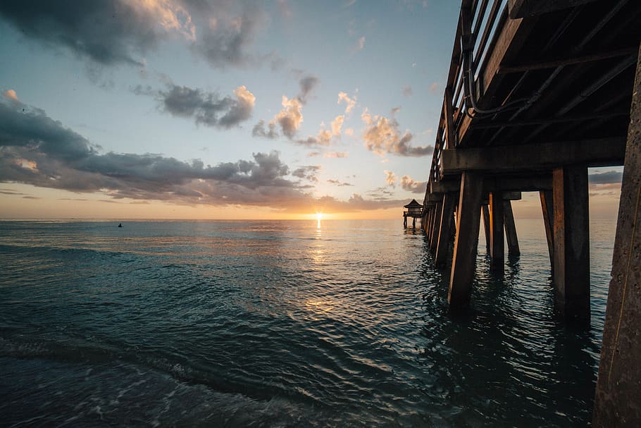 Scenic View of Sea at Sunset, beach, clouds, dawn, dock, dusk HD wallpaper