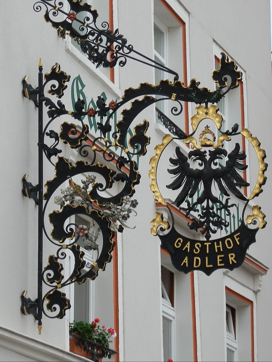sideboard, shield, golden, blacksmithing, coat of arms, wrought iron HD wallpaper