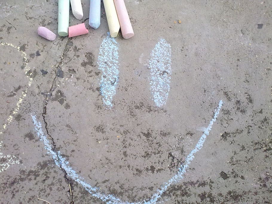 happy face chalk art on concrete pavement, cretaceous, smiley, HD wallpaper