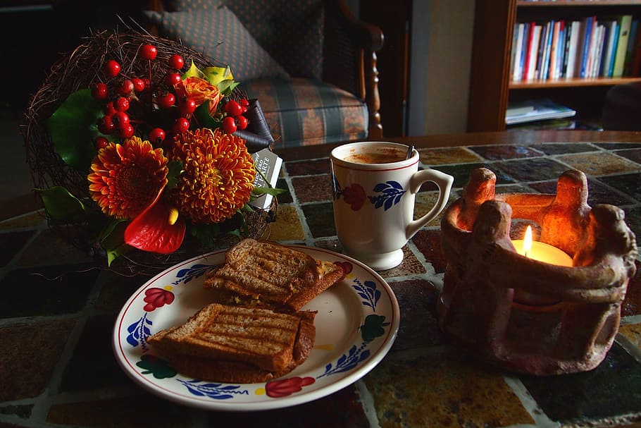 breakfast, sandwich, board, mug, candle light, dark, winter HD wallpaper