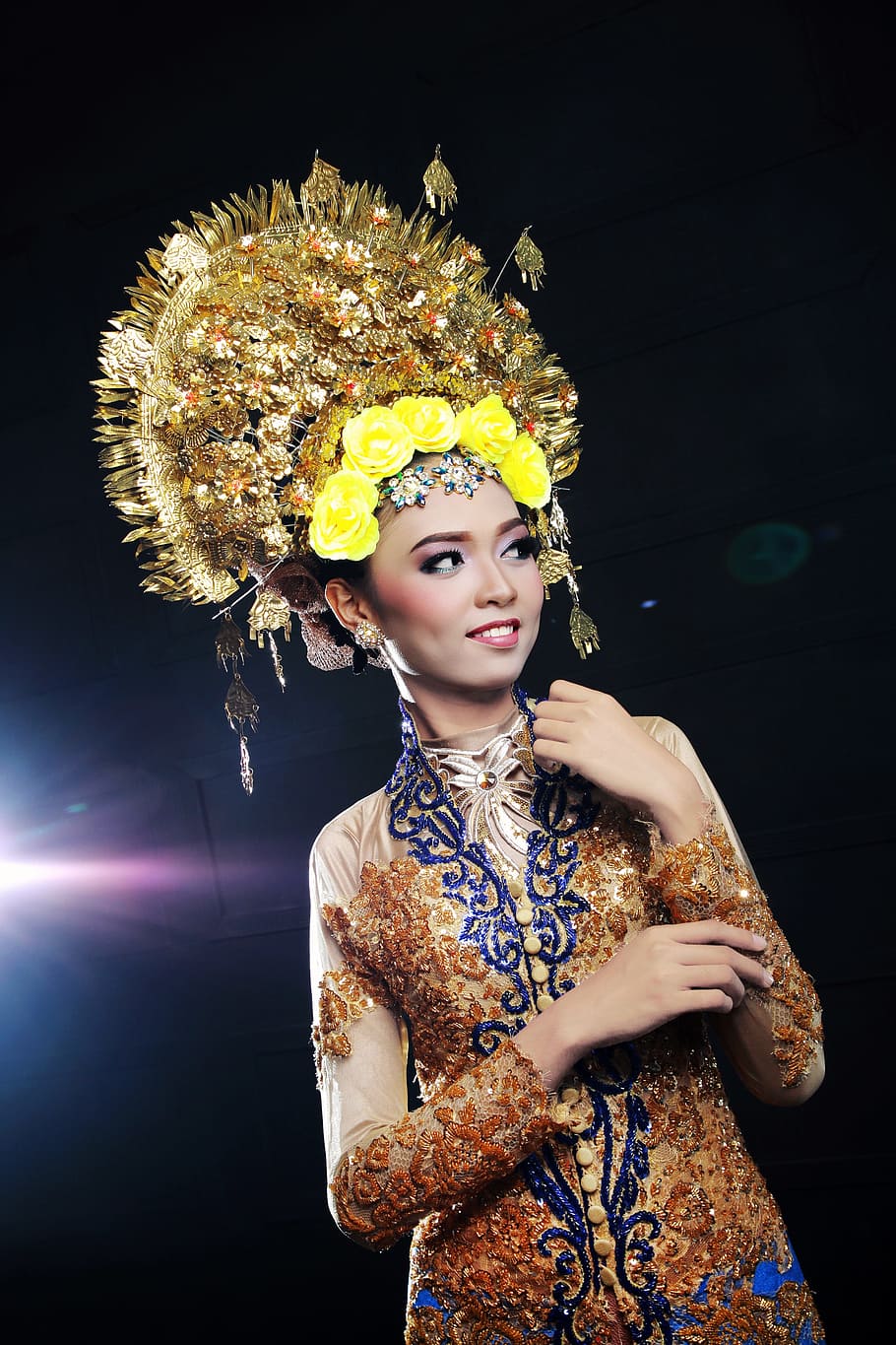 close-up-custom-minang-indonesian.jpg
