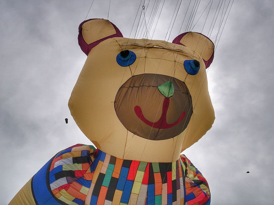 dragon, kite flying, bear, sky, representation, multi colored HD wallpaper