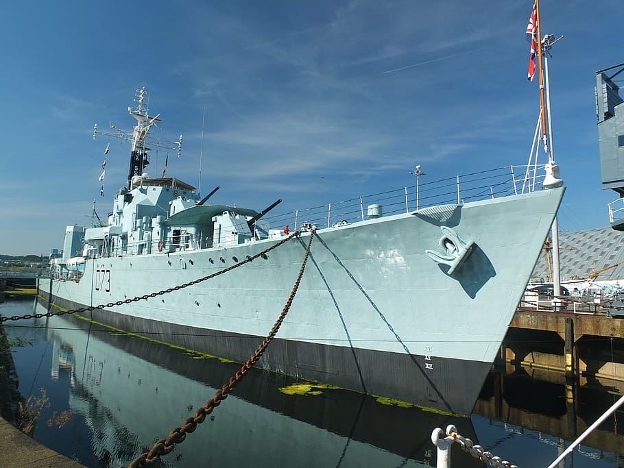 warship, grey, destroyer, transportation, sea, basin, chains HD wallpaper