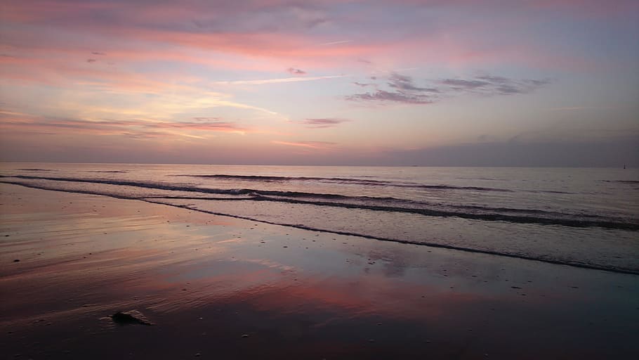 shoreline with clouds photo, sea, evening, sunset, beach, water HD wallpaper