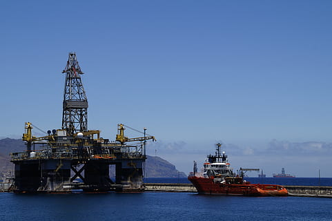 industriehafen, ship, crane, loading crane, island, artificial island HD wallpaper