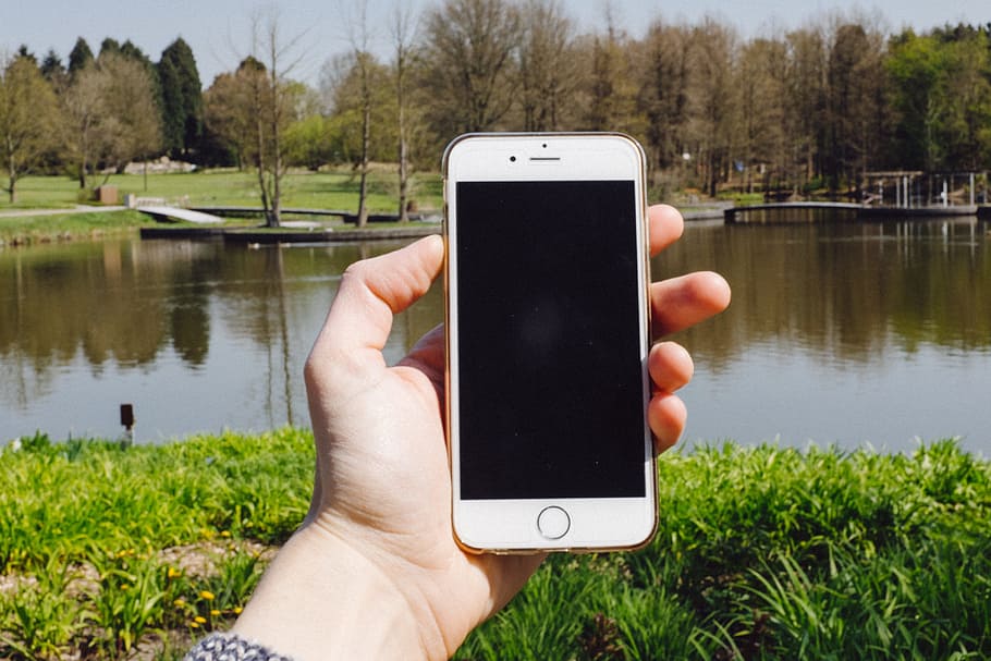 iPhone 6 in hand, objects, mobile Phone, technology, telephone HD wallpaper