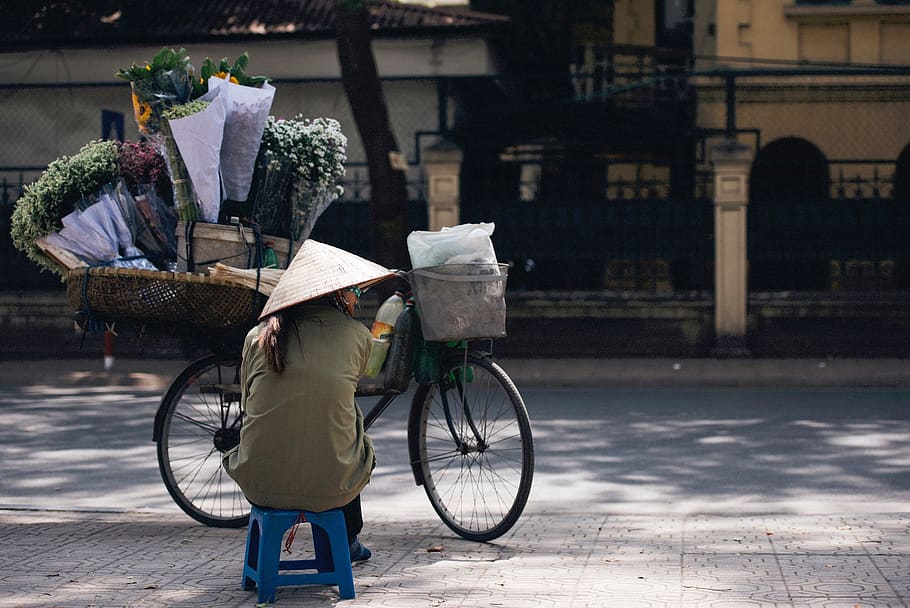 street, vendor, seller, people, woman, hat, sitting, flowers, HD wallpaper