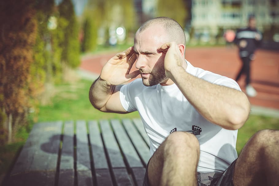 man doing sit ups on ground, abs, workout, training, outdoor HD wallpaper