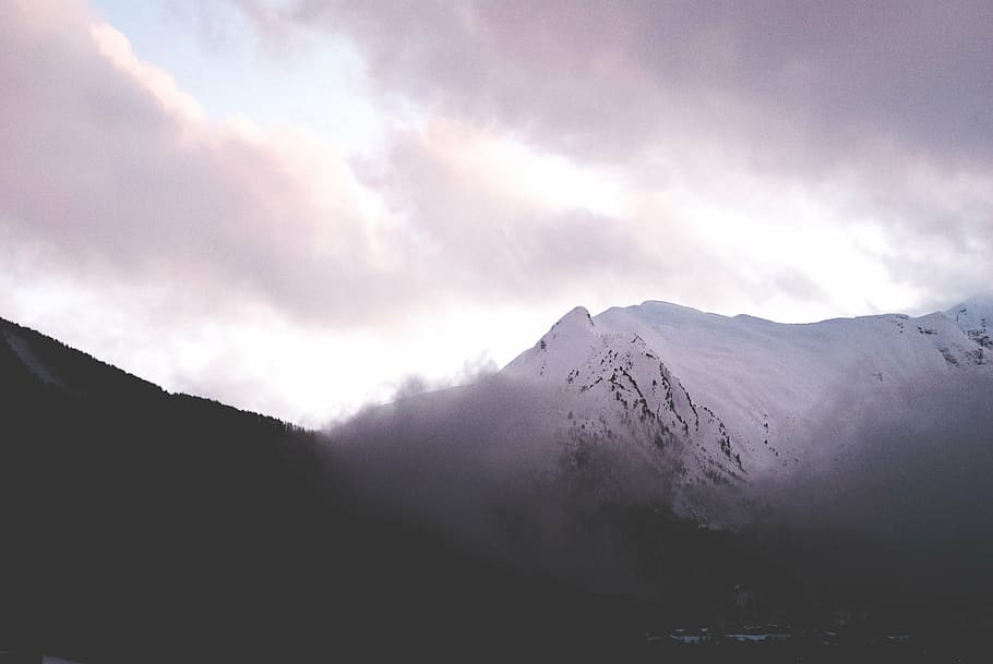 fog-covered mountain scenery, white, snow, daytime, mountains HD wallpaper