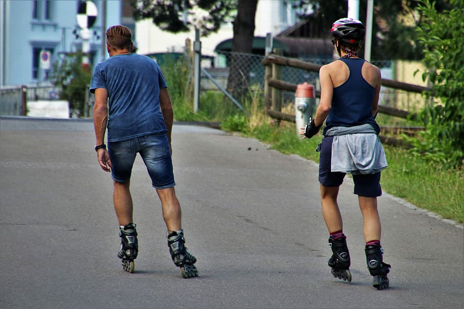 two man skating in middle of road, roller skates, para, total, HD wallpaper