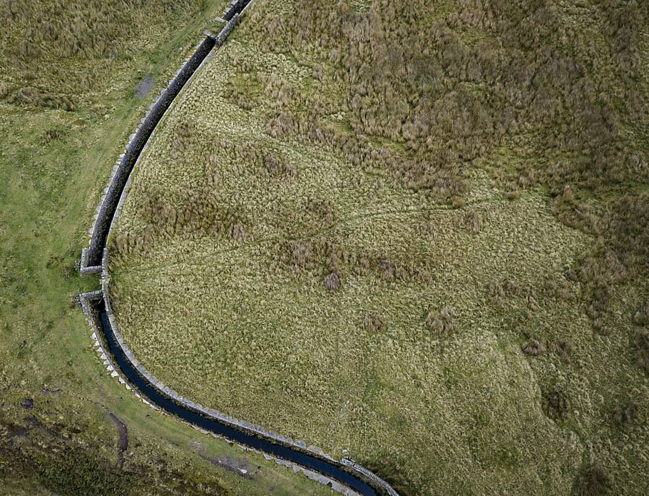 Flight road. Воздушная дорога. Летающая дорога. Дорога поле с высоты.