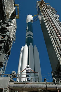 spacecraft, rocket, launch pad, tower, technology, cosmos, science HD wallpaper